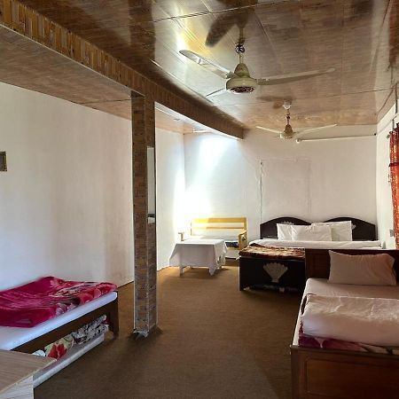 Tourist Cottage Hunza Karimabad  Экстерьер фото